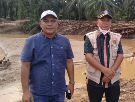 Anggota DPRD Rohul Mulyadi Siregar Tinjau Langsung Korban Banjir Padang Lawas