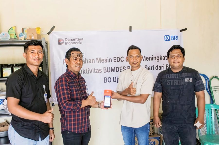 BRI Dorong Digitalisasi Ekonomi Desa, BUMDes Bunga Sari Ujung Batu Kini Layani Transaksi Non-Tunai