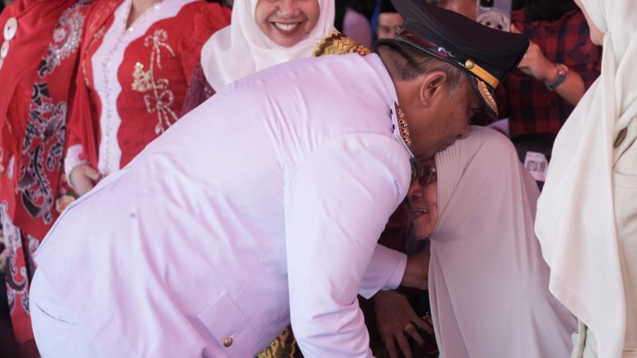 Ibunda Hadir Saksikan Anton Pimpin Upacara HUT RI, Momen Haru Terjadi Usai Proklamasi