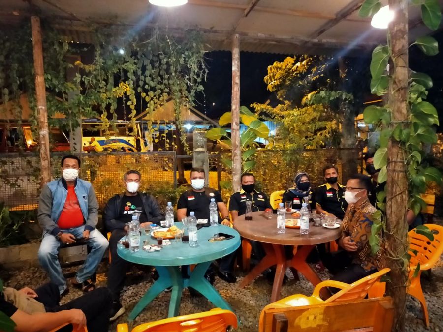 Kapolres Rohul Ngopi Bareng Dengan Pengurus Organisasi Wartawan AWI & Foswar