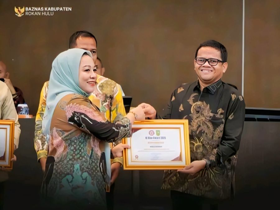 Komitmen Transparansi Berbuah Prestasi, BAZNAS Rohul Raih KI Riau Award 2025
