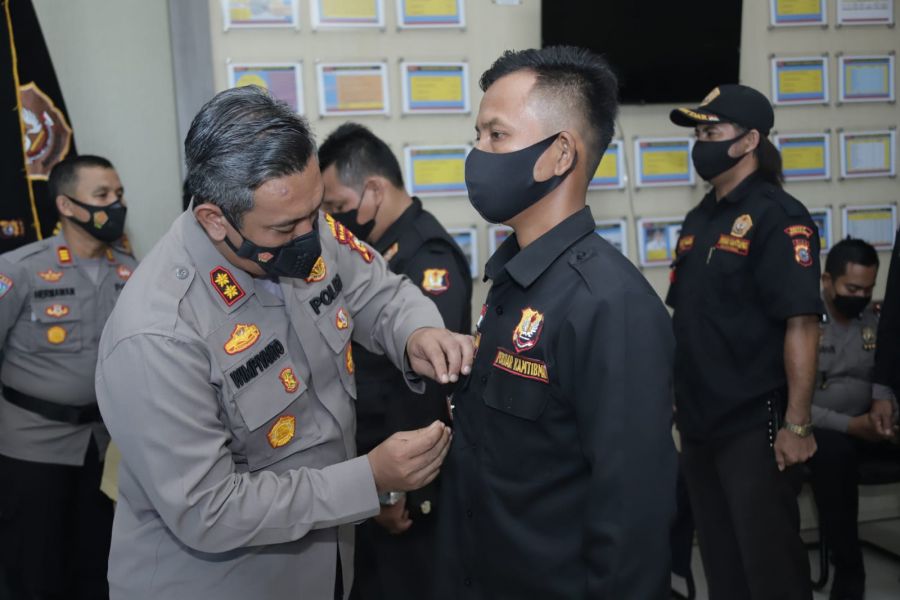 Lantik Pengurus Pokdarkamtibmas, Kapolres Rohul Ajak Masyarakat Menciptakan Situasi Aman & Kondusif