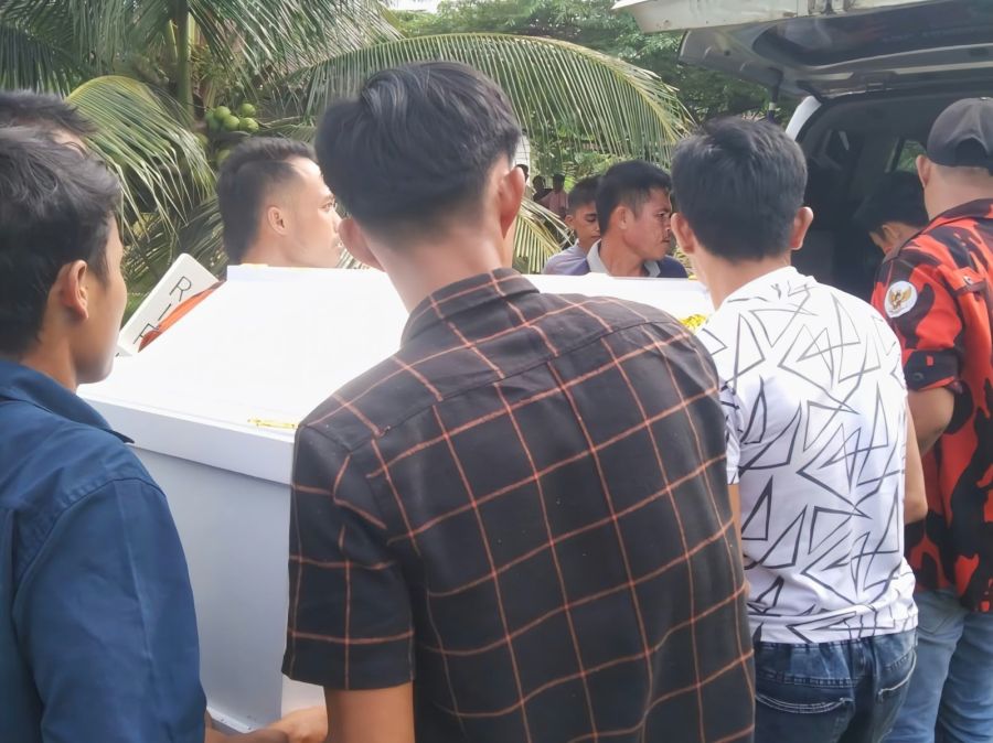 Pemuda Pancasila Tambusai Utara Bantu Antar Jenazah Warga Nias dengan Ambulans Gratis