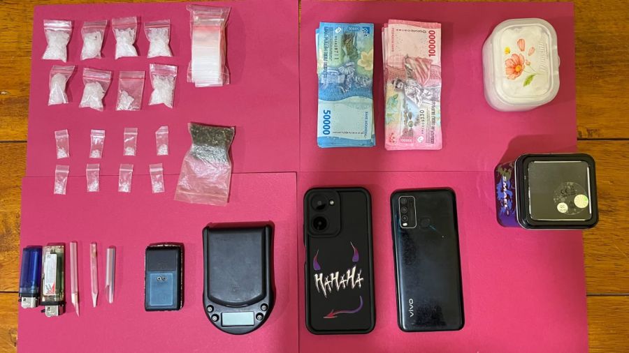 Polsek Kunto Darussalam Gerebek Dugaan Peredaran Narkoba, 16 Paket Sabu dan Ganja Disita