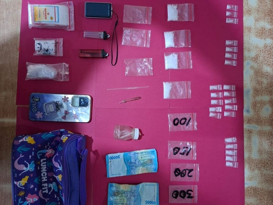 Polsek Kunto Darussalam Tangkap Pengedar Narkotika, Amankan Barang Bukti 24,38 gram Sabu