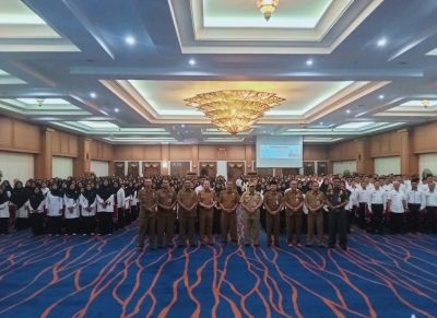 Bupati Sukiman Serahkan SK PPPK Formasi Tahun 2022 Tingkat Kabupaten Rohul